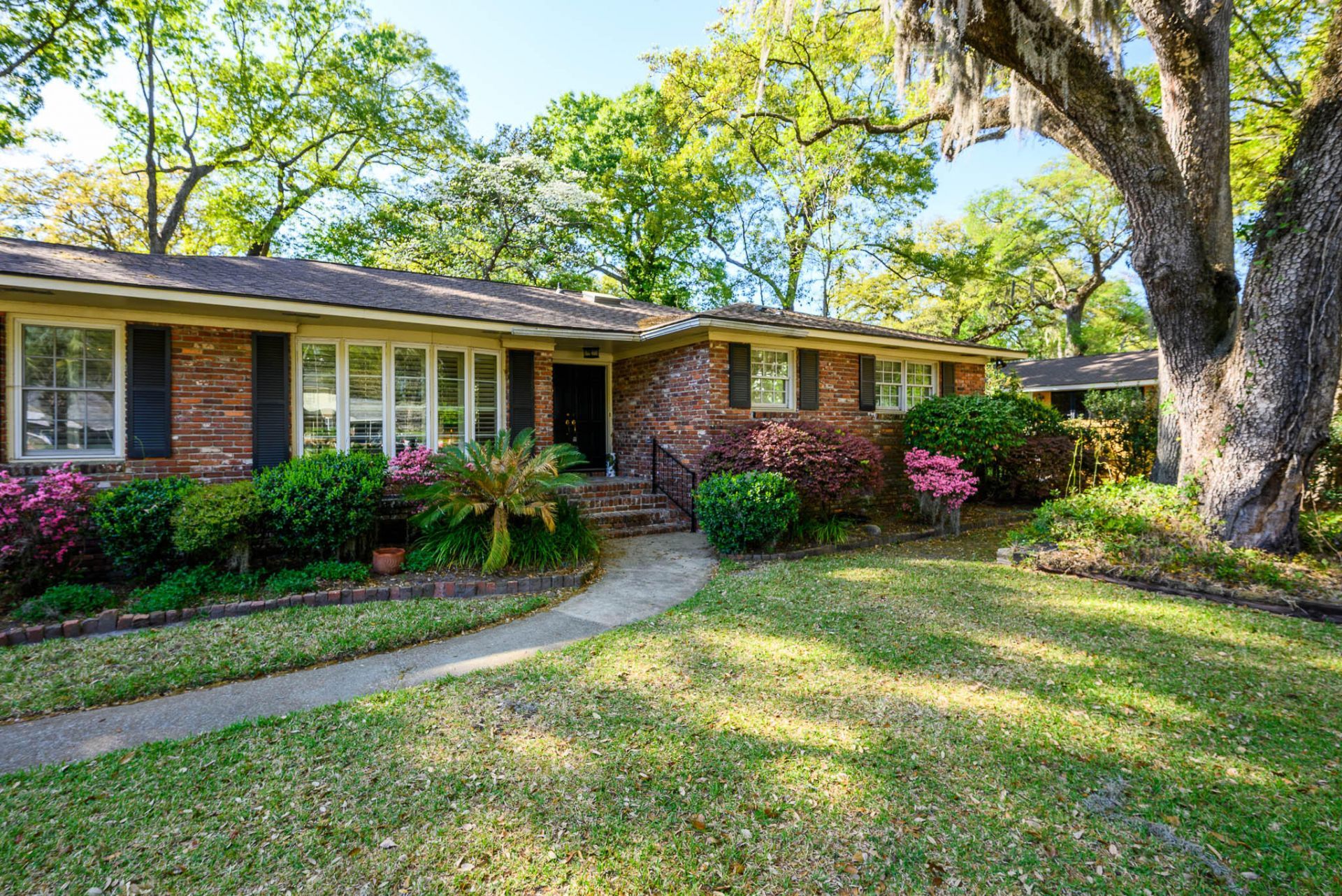 1867 Rugby Lane Photo 11