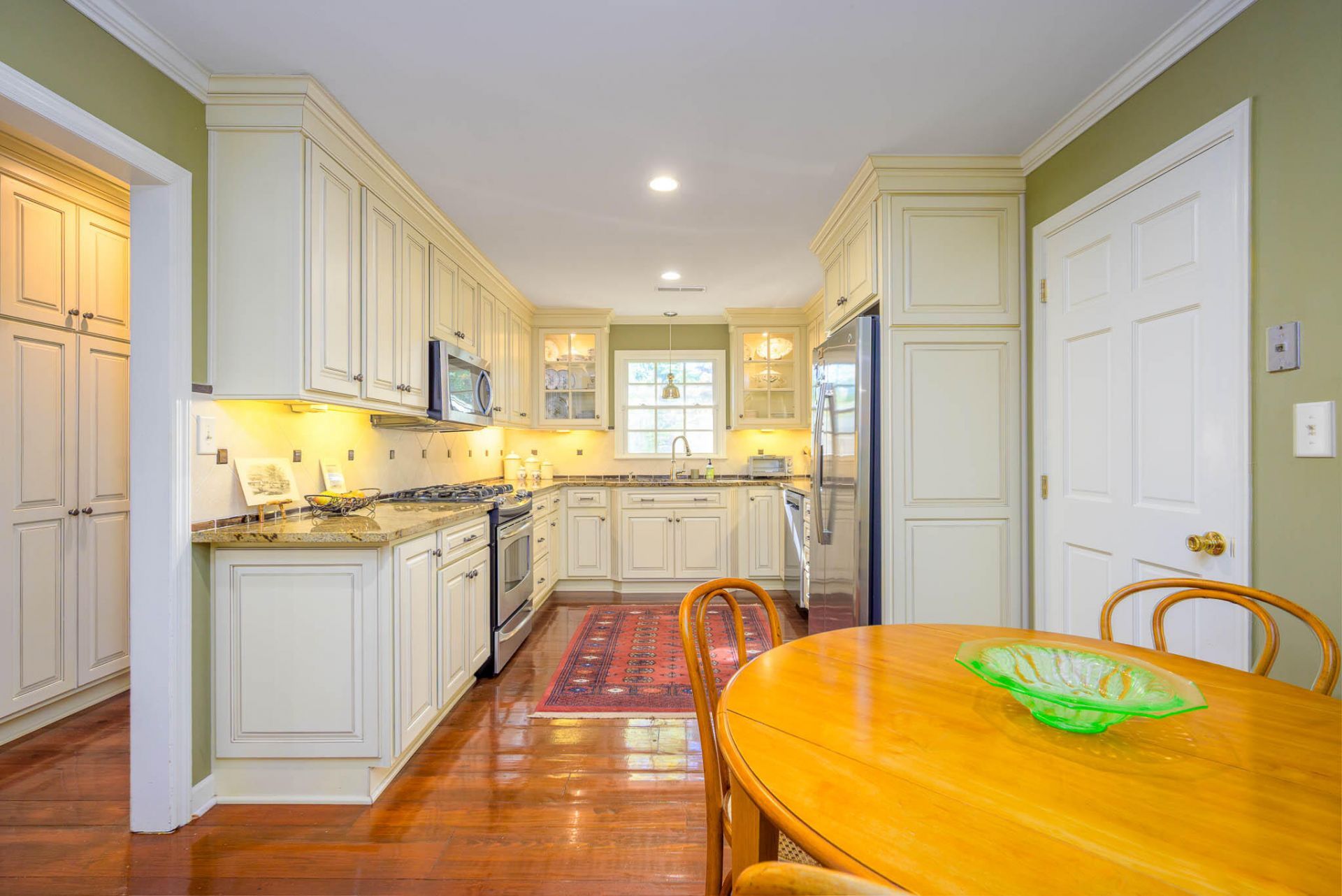 1867 Rugby Lane Photo 13