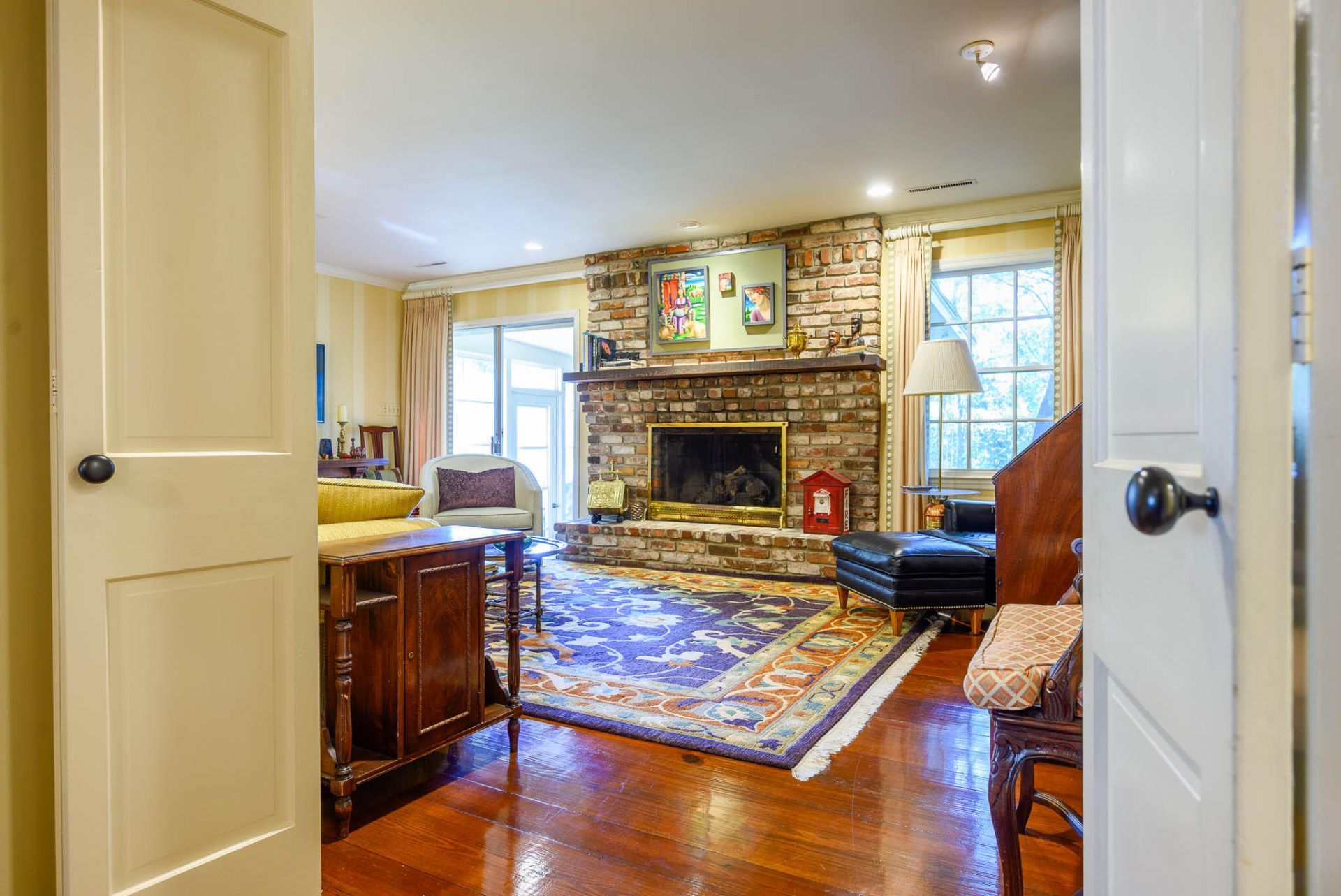 1867 Rugby Lane Photo 22