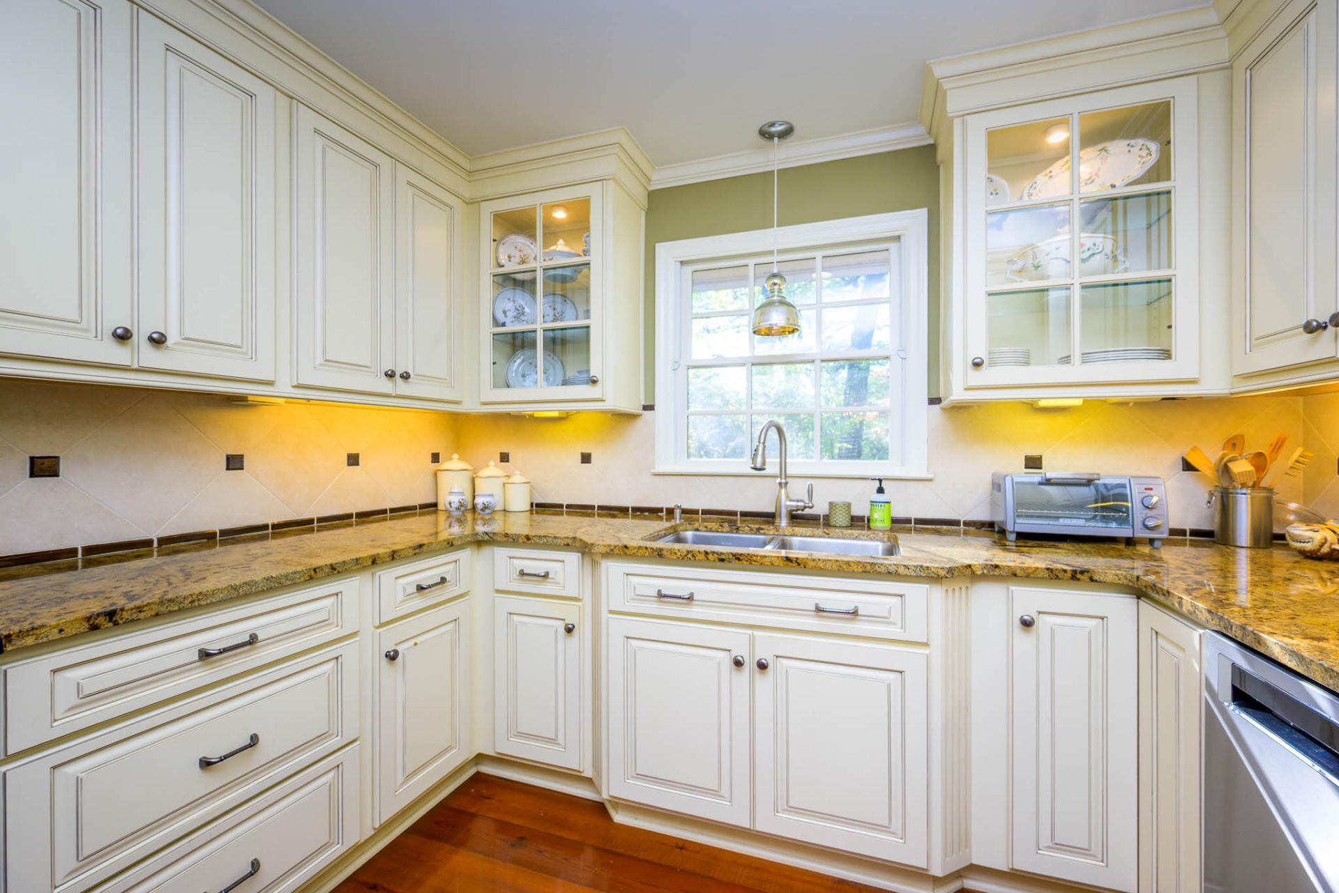 1867 Rugby Lane Photo 30