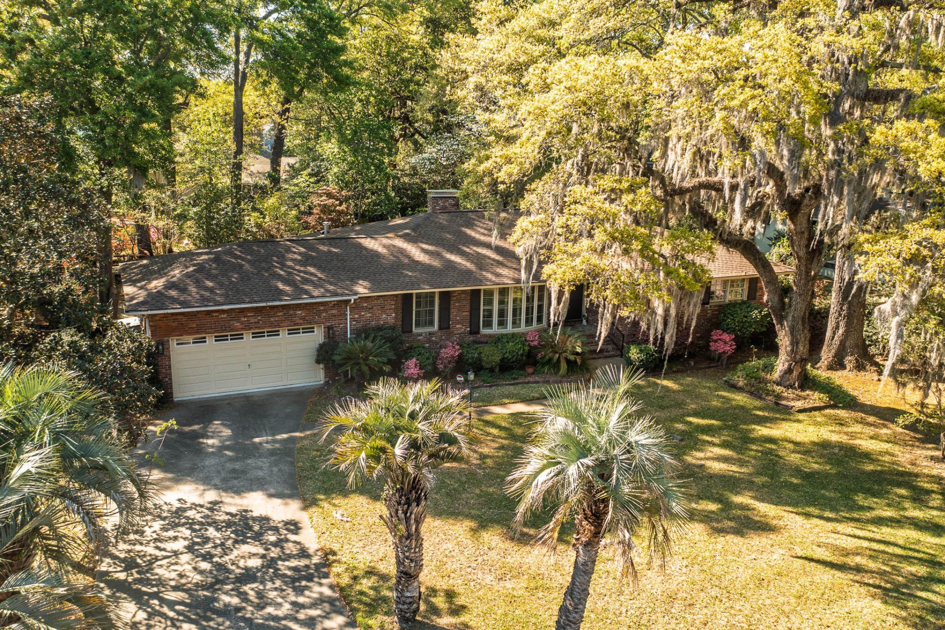 1867 Rugby Lane Photo 40