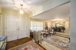 1867 Rugby Lane photo 4