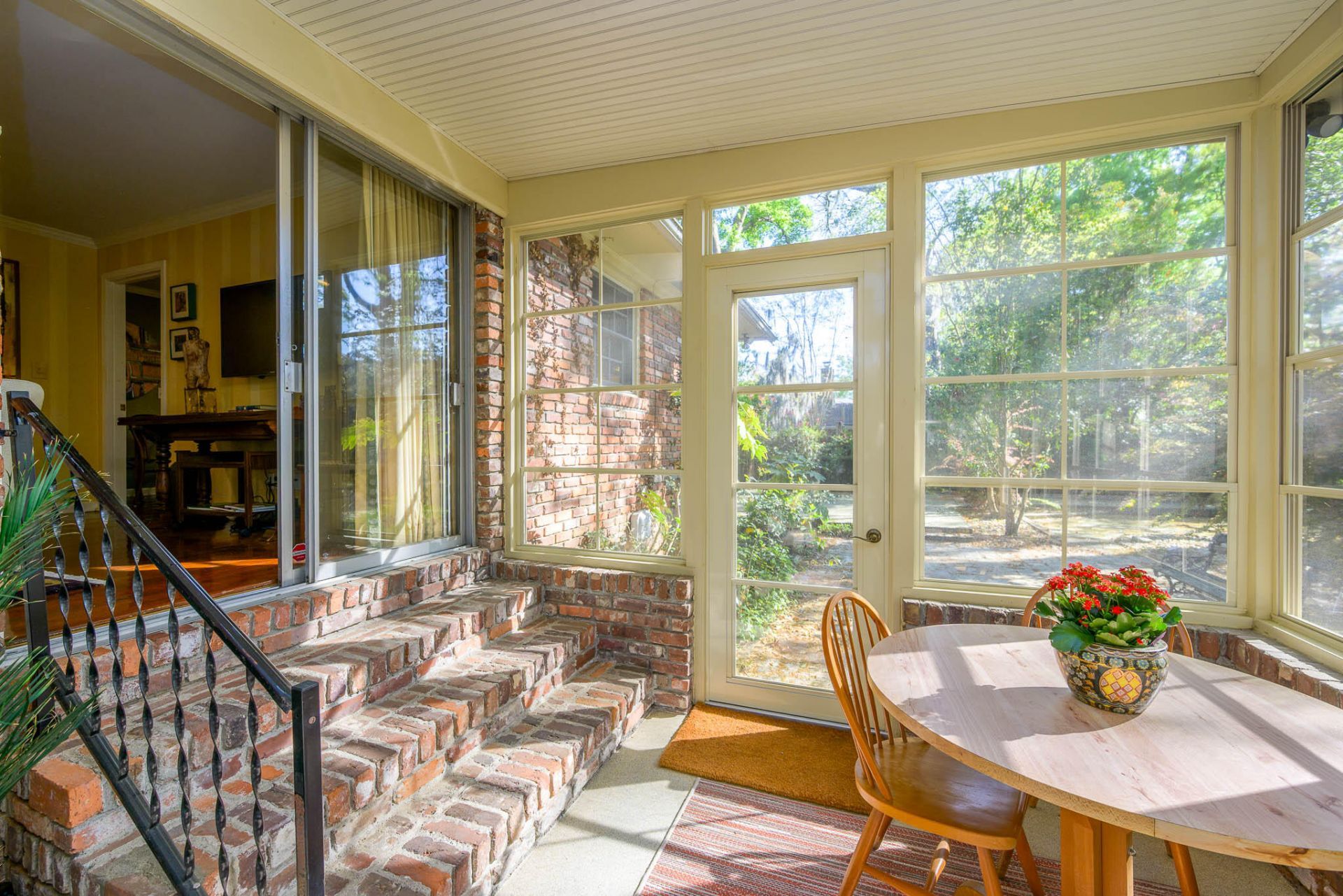 1867 Rugby Lane Photo 53