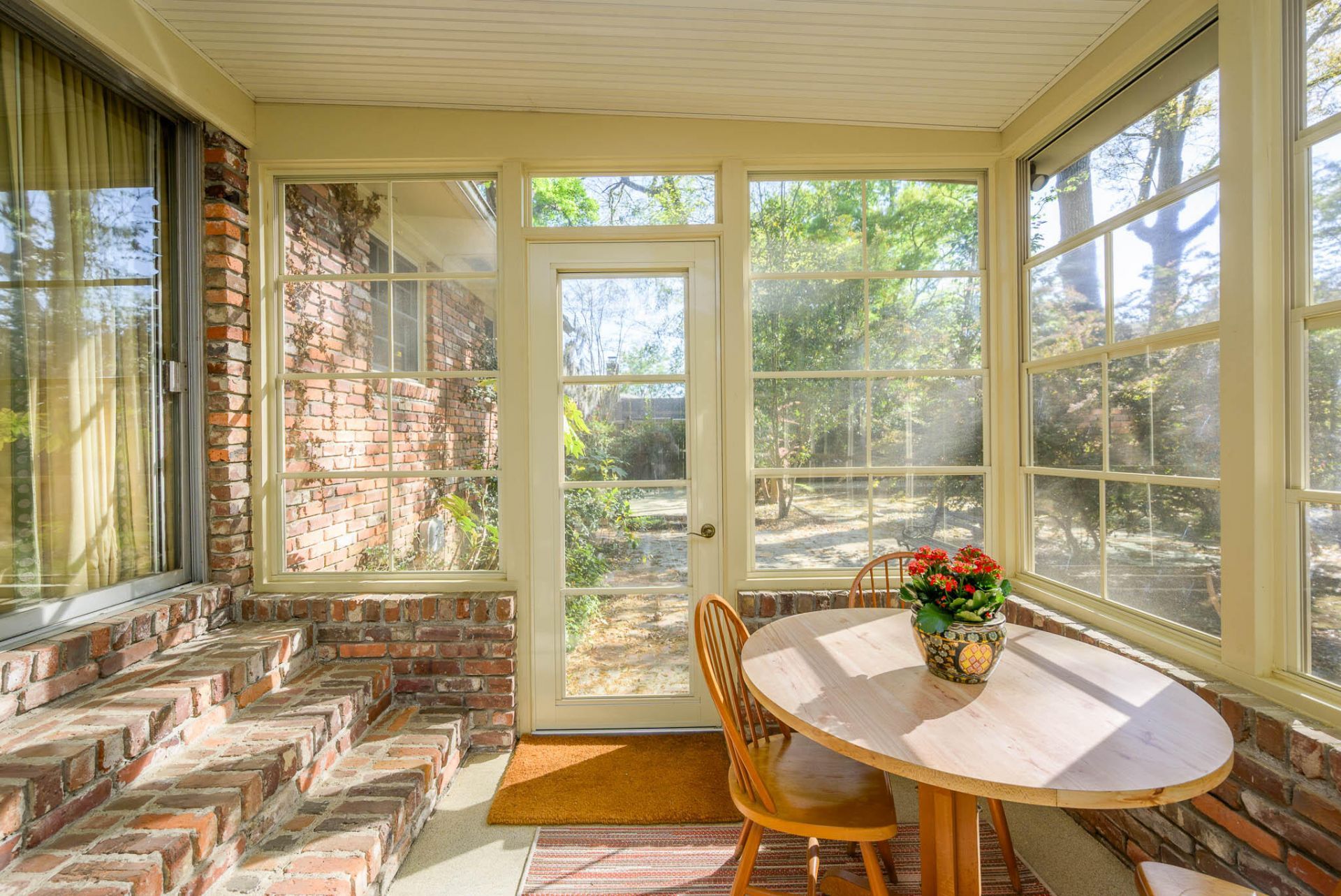 1867 Rugby Lane Photo 54