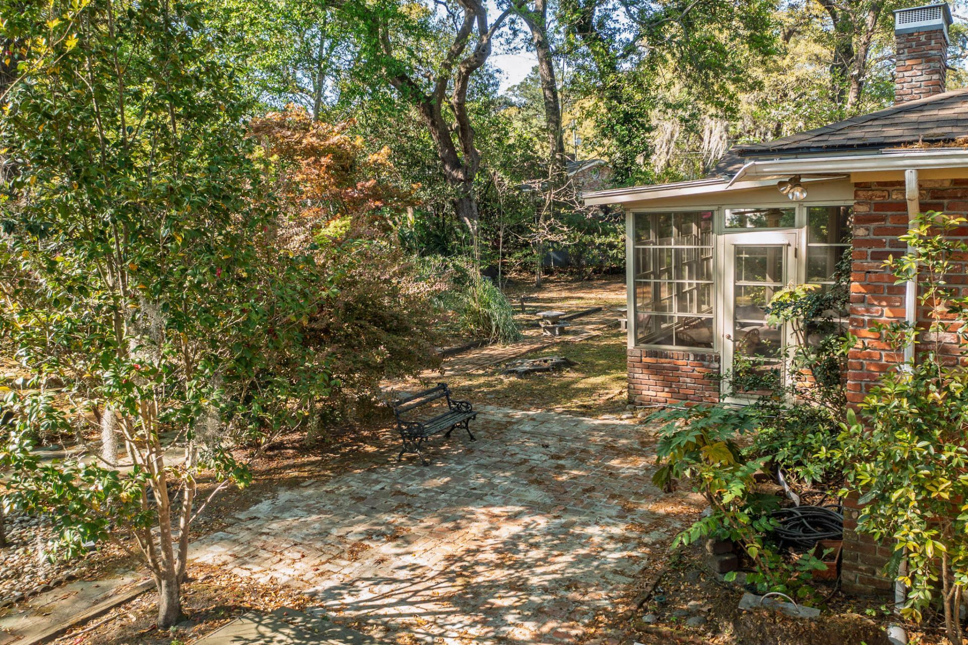 1867 Rugby Lane Photo 56