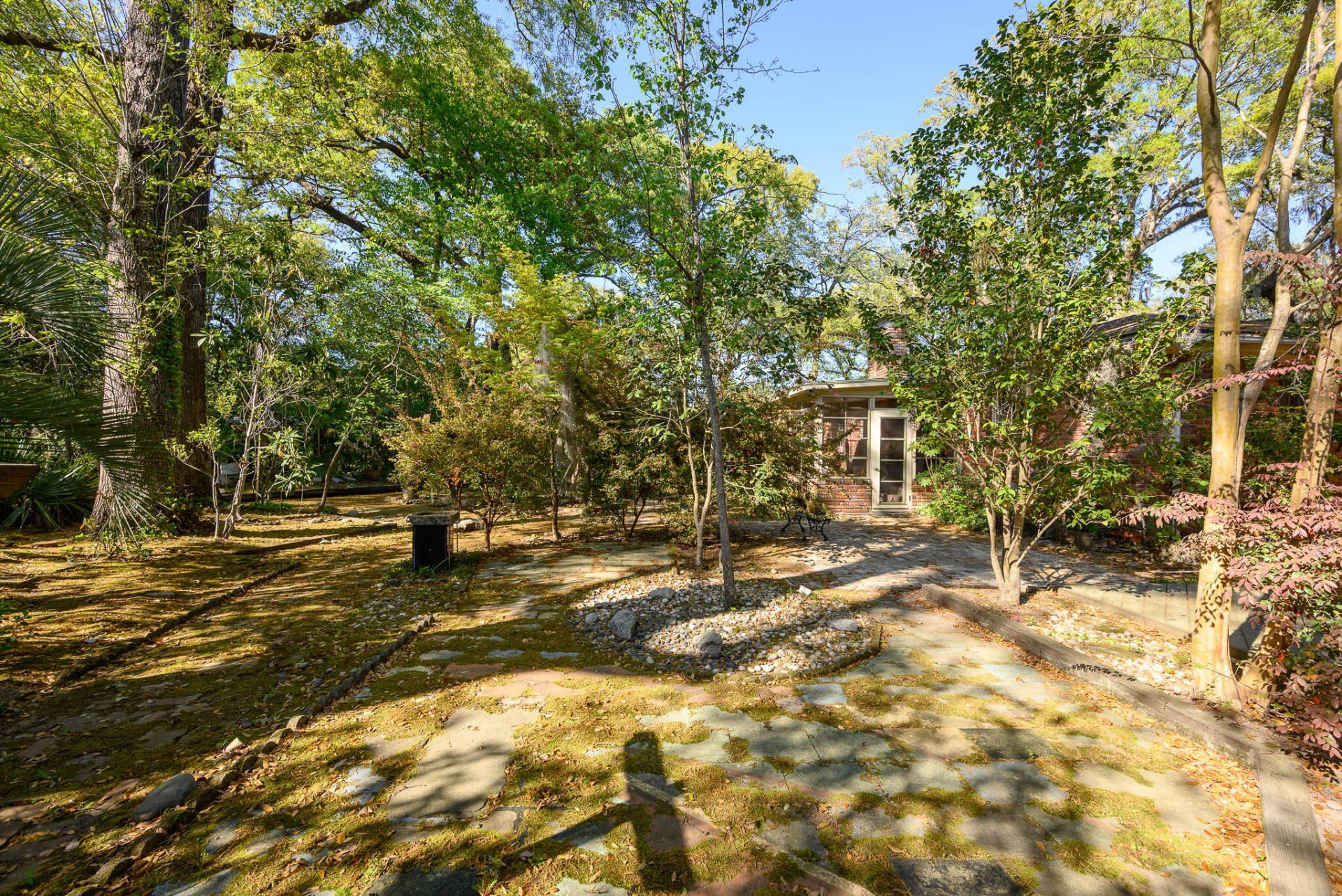 1867 Rugby Lane Photo 62