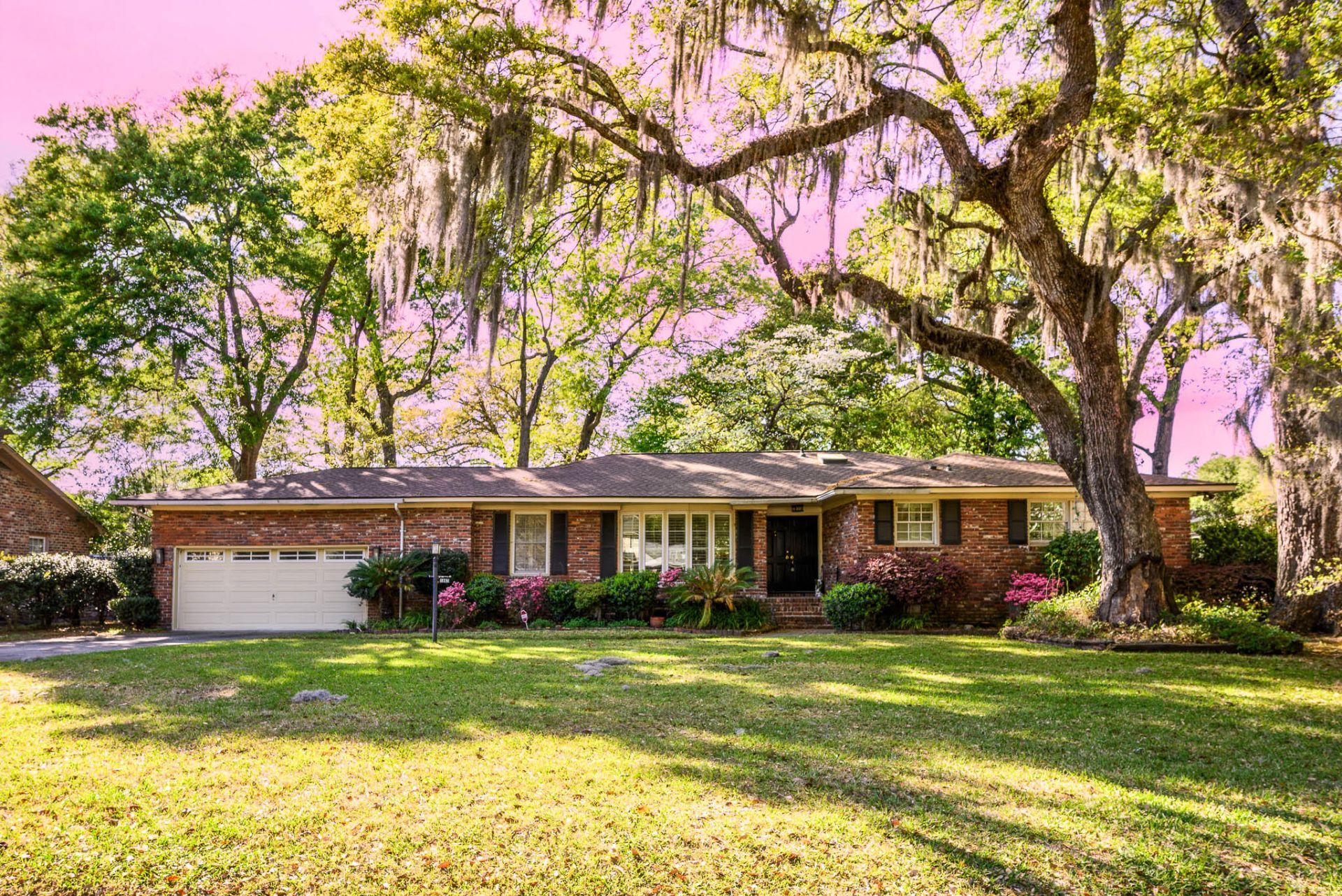 1867 Rugby Lane Photo 9