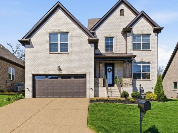 706 Brooke Cv, Mount Juliet, TN 37122