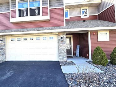 7247 Dora Drive, Hugo, MN 55038