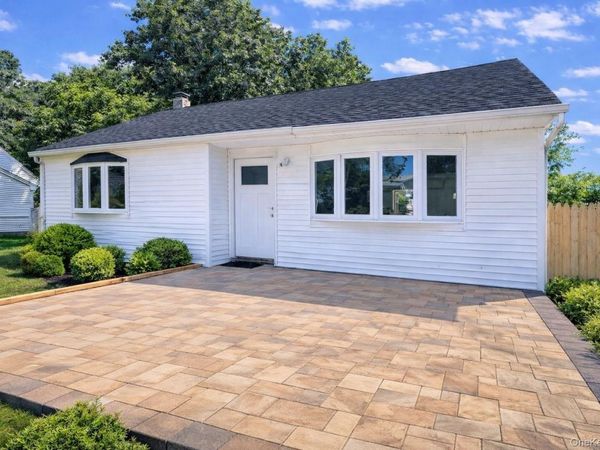 79 Johns Neck Road , Shirley, NY 11967