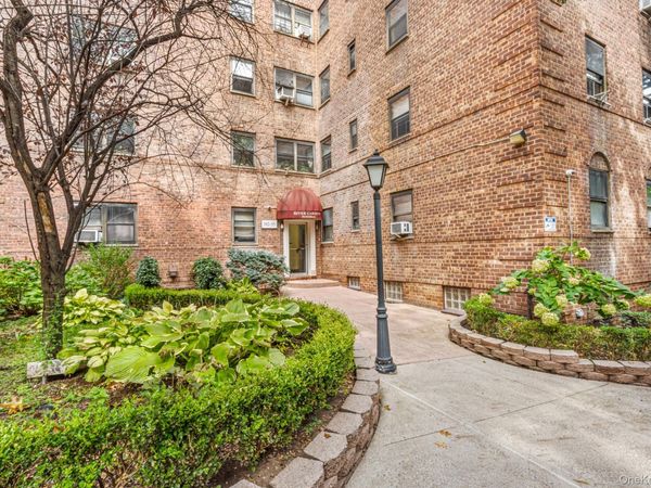 102-55 67th Road , Unit 2V, Forest Hills, NY 11375