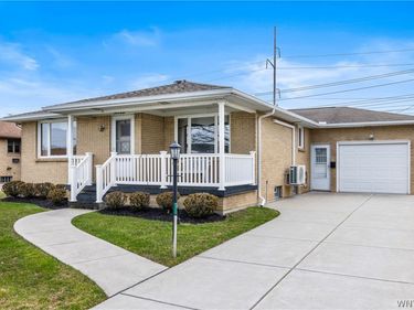 39 Cardy Lane , Depew, NY 14043