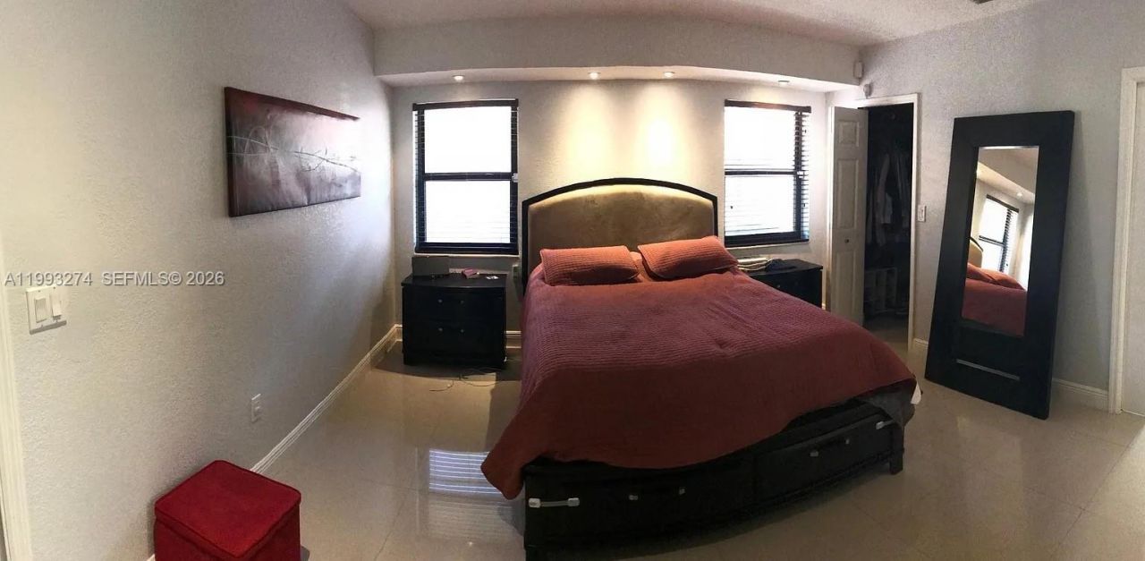 725 NW 135th Ct , Miami, FL 33182 Photo