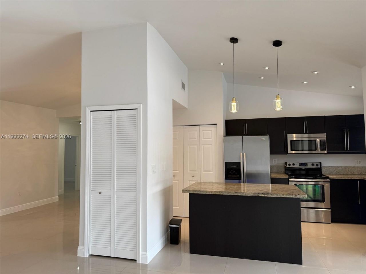 725 NW 135th Ct , Miami, FL 33182 Photo