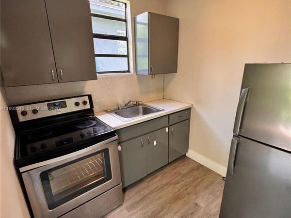 784 NW 100th St , Unit C, Miami, FL 33150