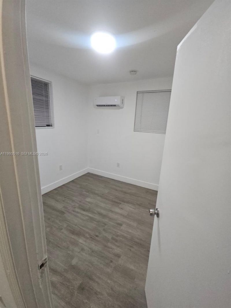 784 NW 100th St , Unit C, Miami, FL 33150 Photo