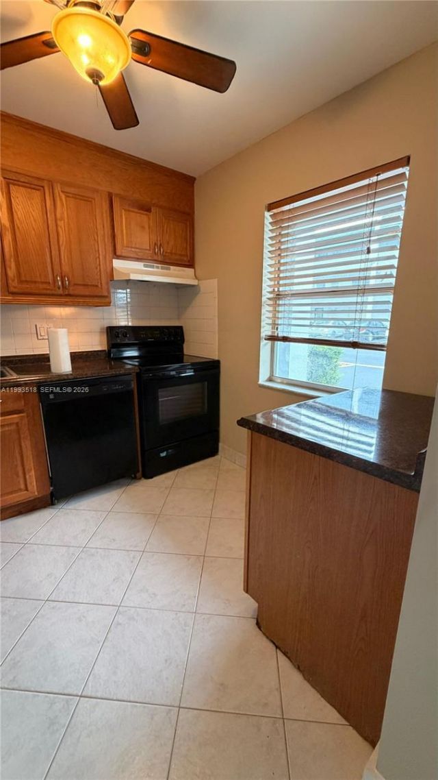 7897 Golf Cir Dr, Unit 108, Margate, FL 33063 Photo