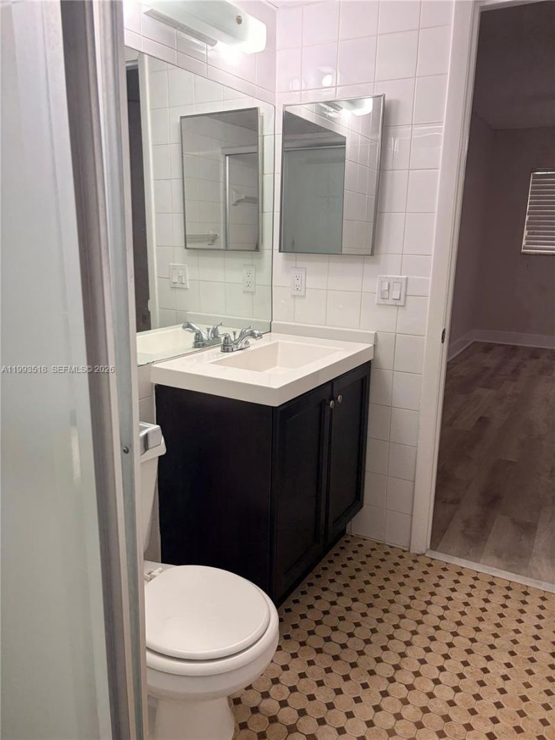 7897 Golf Cir Dr, Unit 108, Margate, FL 33063 Photo