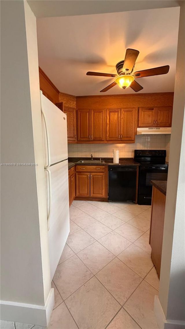 7897 Golf Cir Dr, Unit 108, Margate, FL 33063 Photo