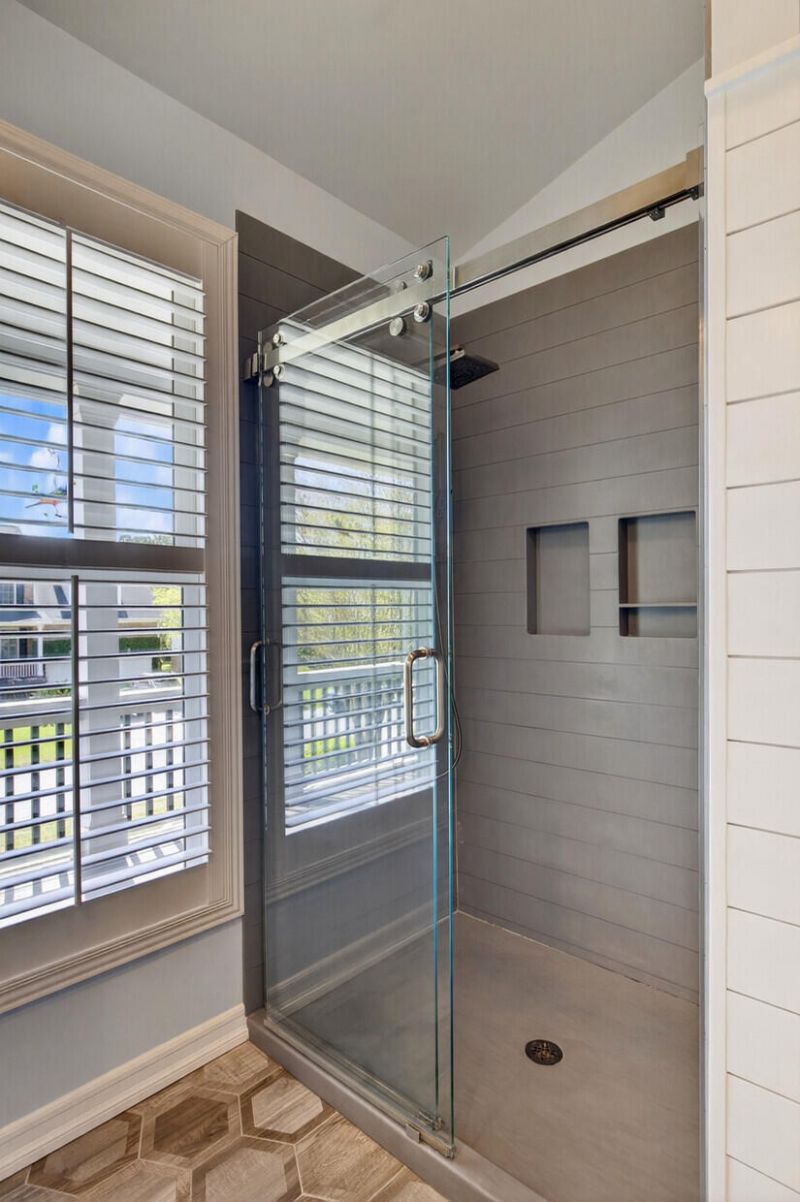 318 Oak Point Landing Drive Photo 17