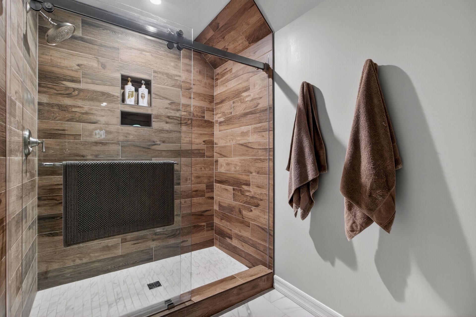 318 Oak Point Landing Drive Photo 26