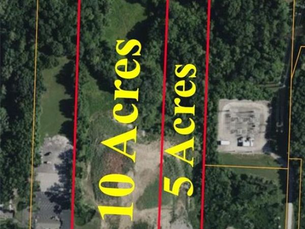 17422 E 40 Highway, Independence, MO 64055