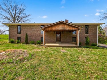 1460 Bonds Mill Road, Lawrenceburg, KY 40342