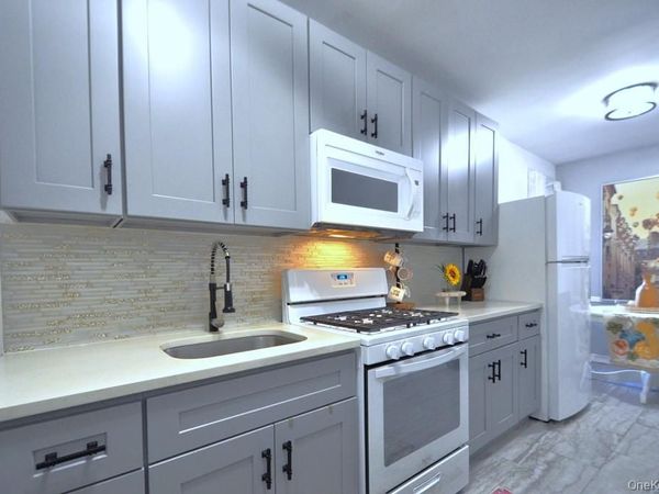 19 Abeel Street , Unit 2E, Yonkers, NY 10705