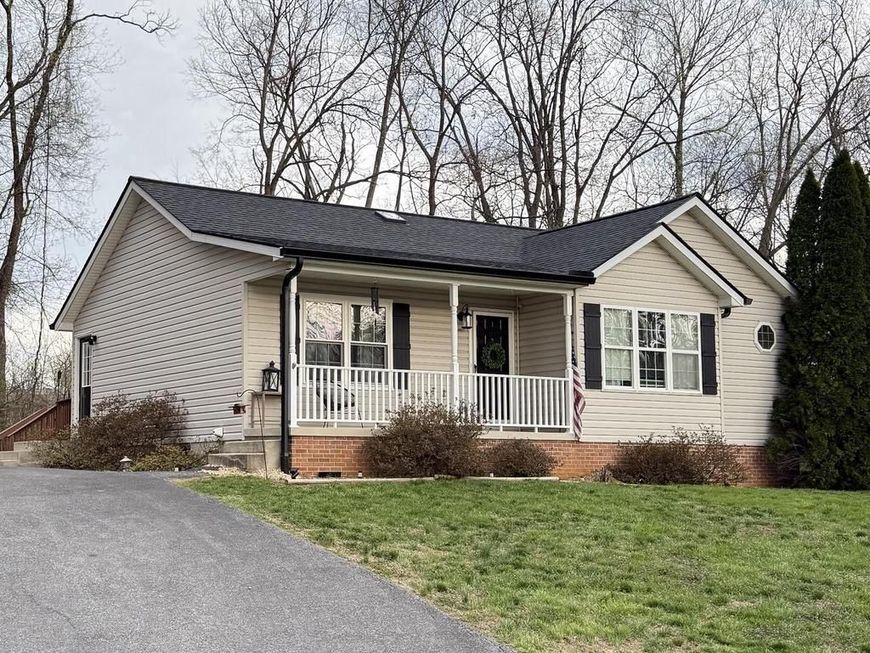 17006 Newcastle Court, Williamsport, MD 21795 Main Photo