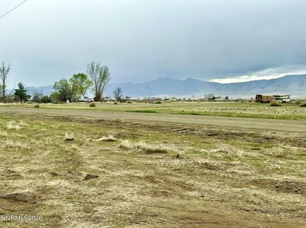 225 Hawk Street, Winnemucca, NV 89445 Photo