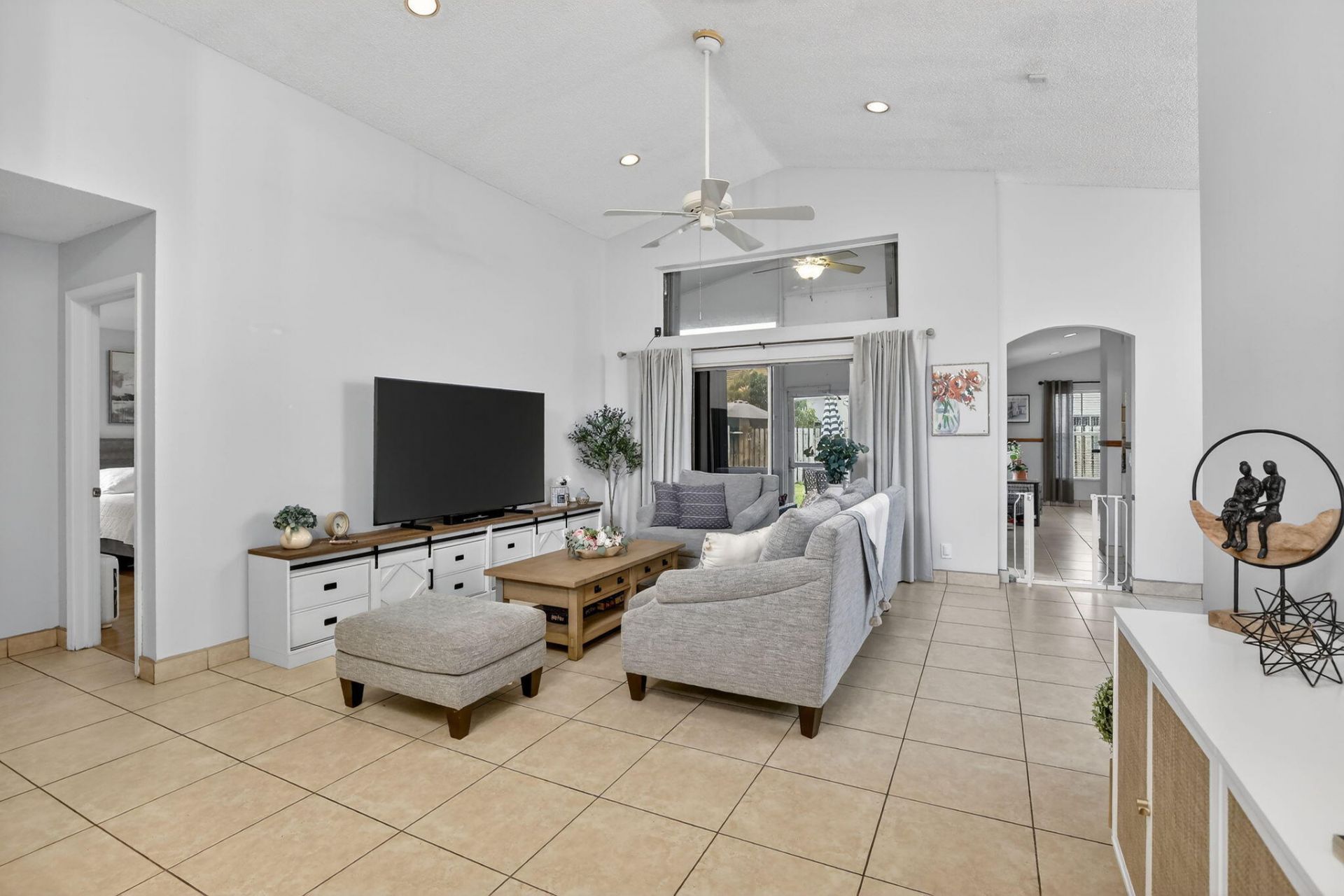 495 Carrington Lane, Weston, FL 33326 Photo