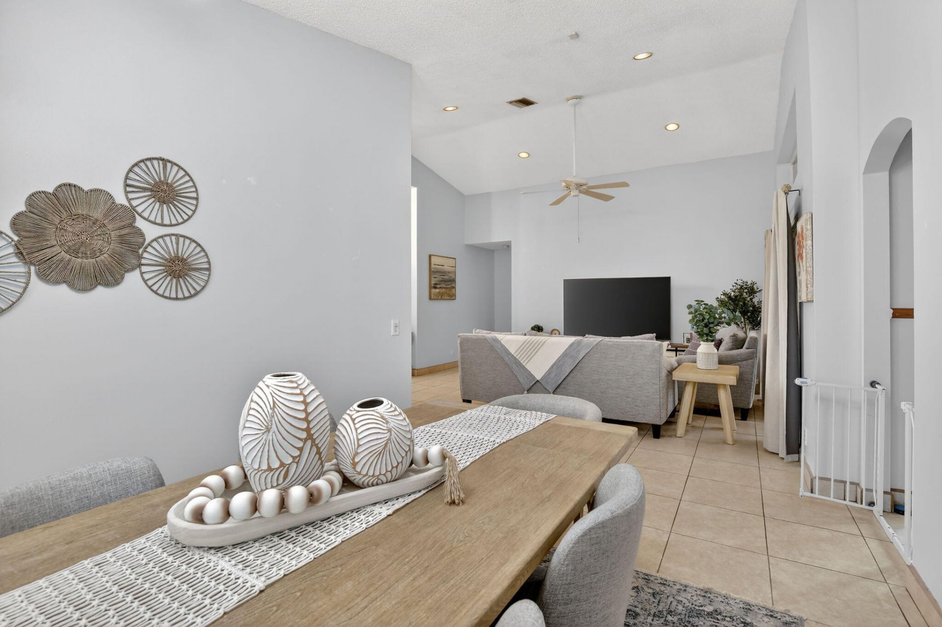 495 Carrington Lane, Weston, FL 33326 Photo