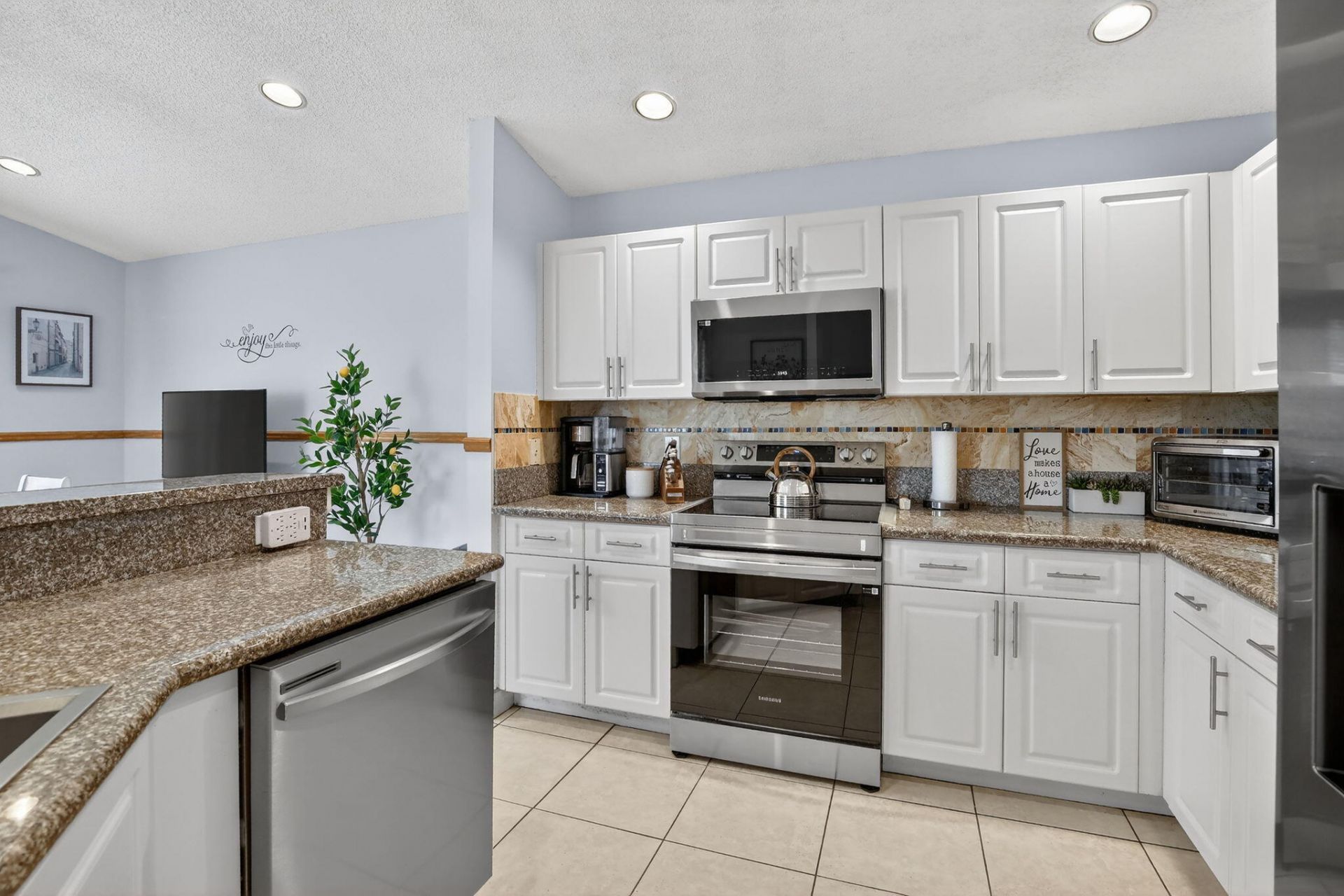 495 Carrington Lane, Weston, FL 33326 Photo