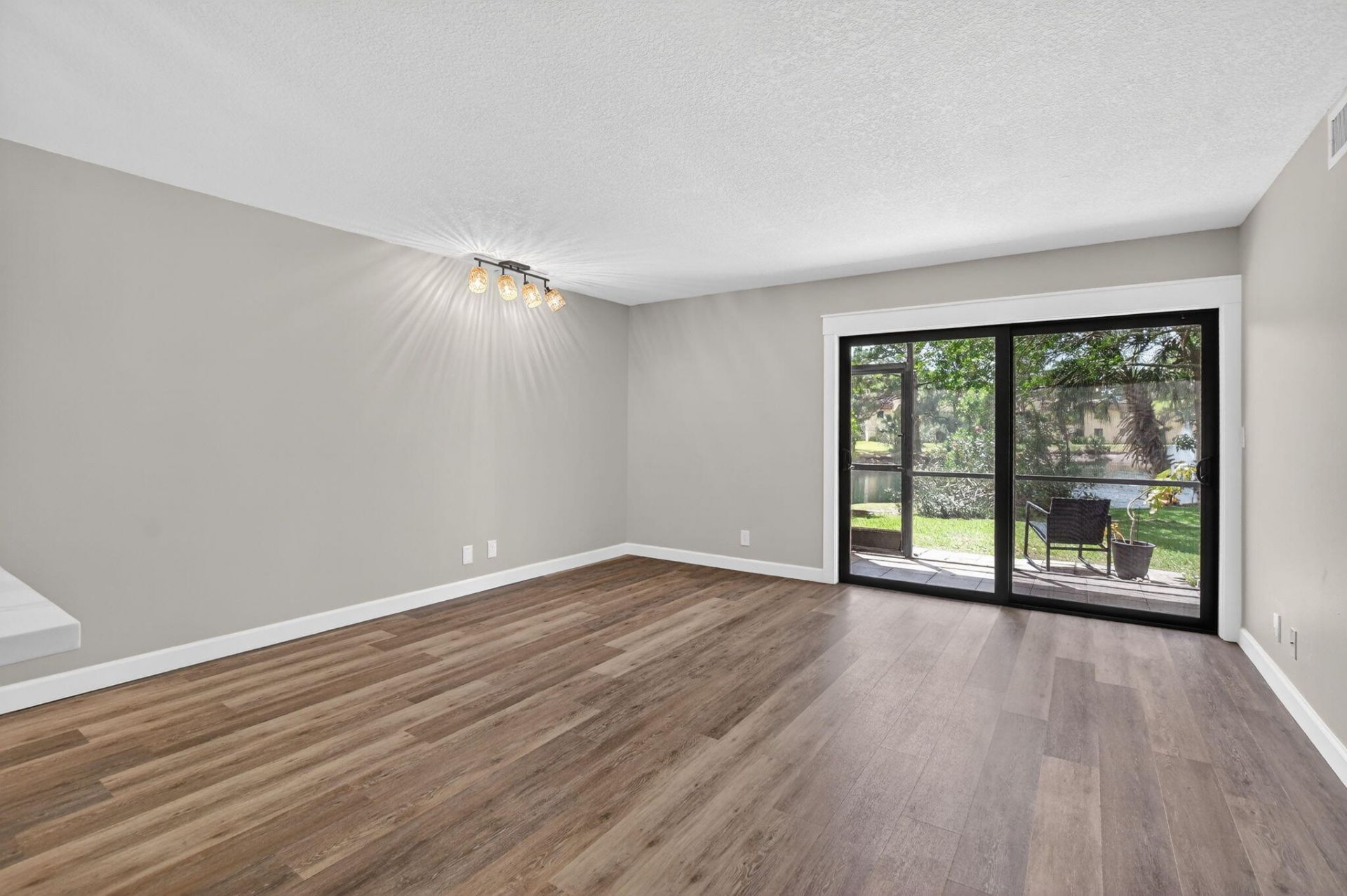 918 SW 9th Street Circle, Unit 105, Boca Raton, FL 33486 Photo