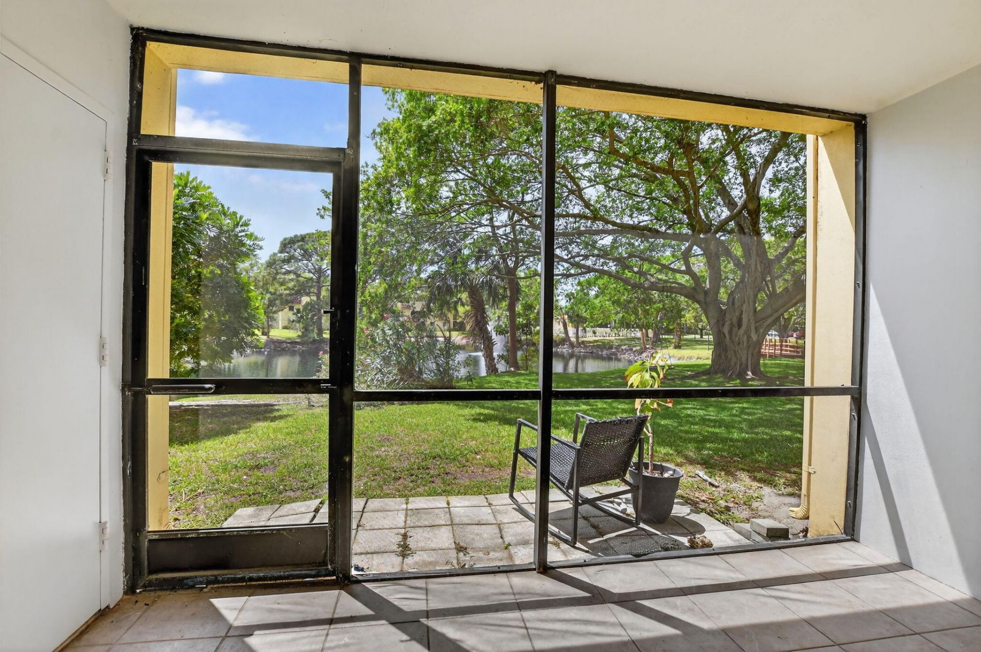 918 SW 9th Street Circle, Unit 105, Boca Raton, FL 33486 Photo