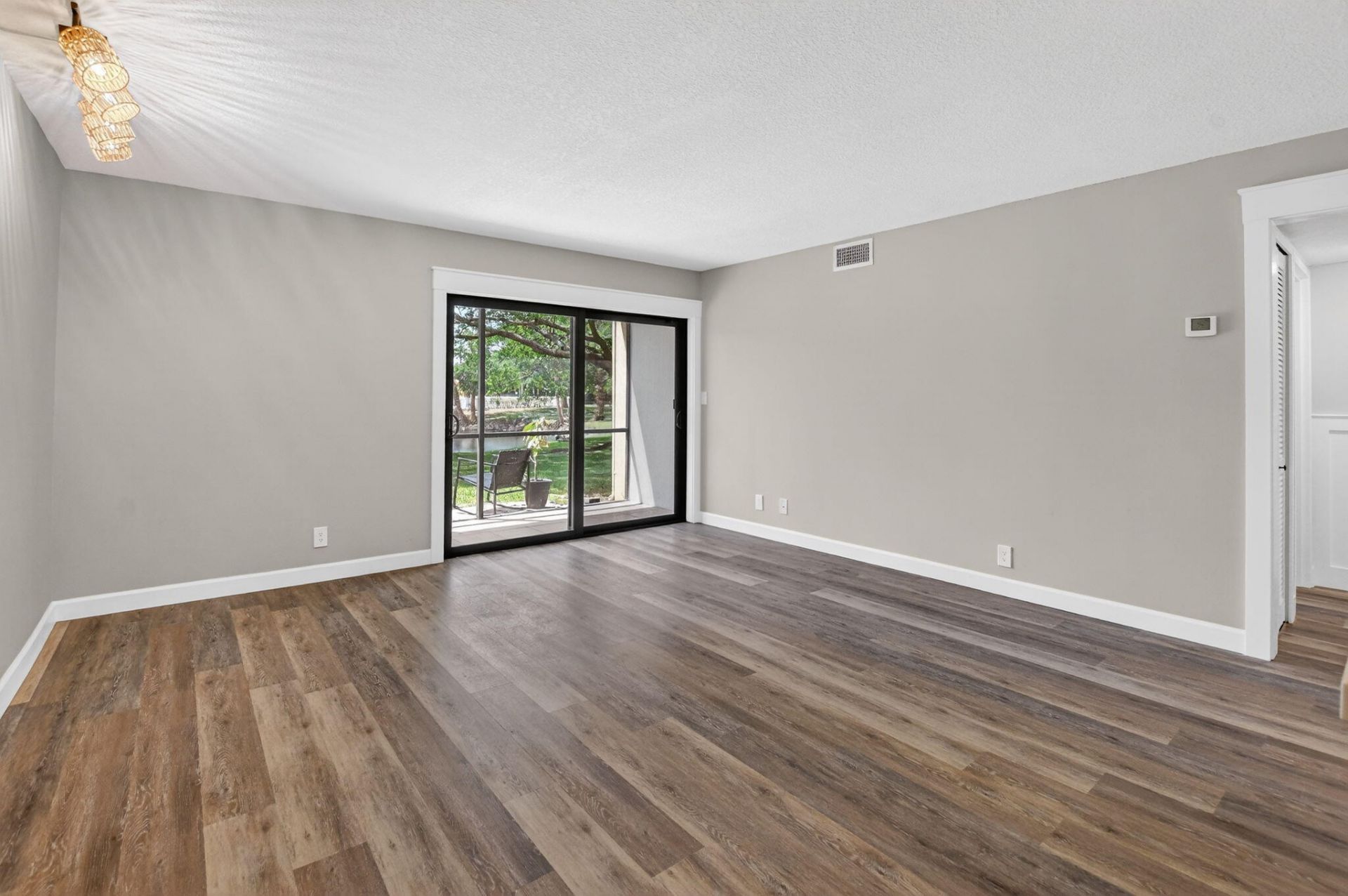 918 SW 9th Street Circle, Unit 105, Boca Raton, FL 33486 Photo