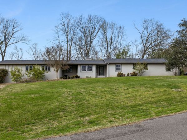 558 Chesterfield Dr , Clarksville, TN 37043