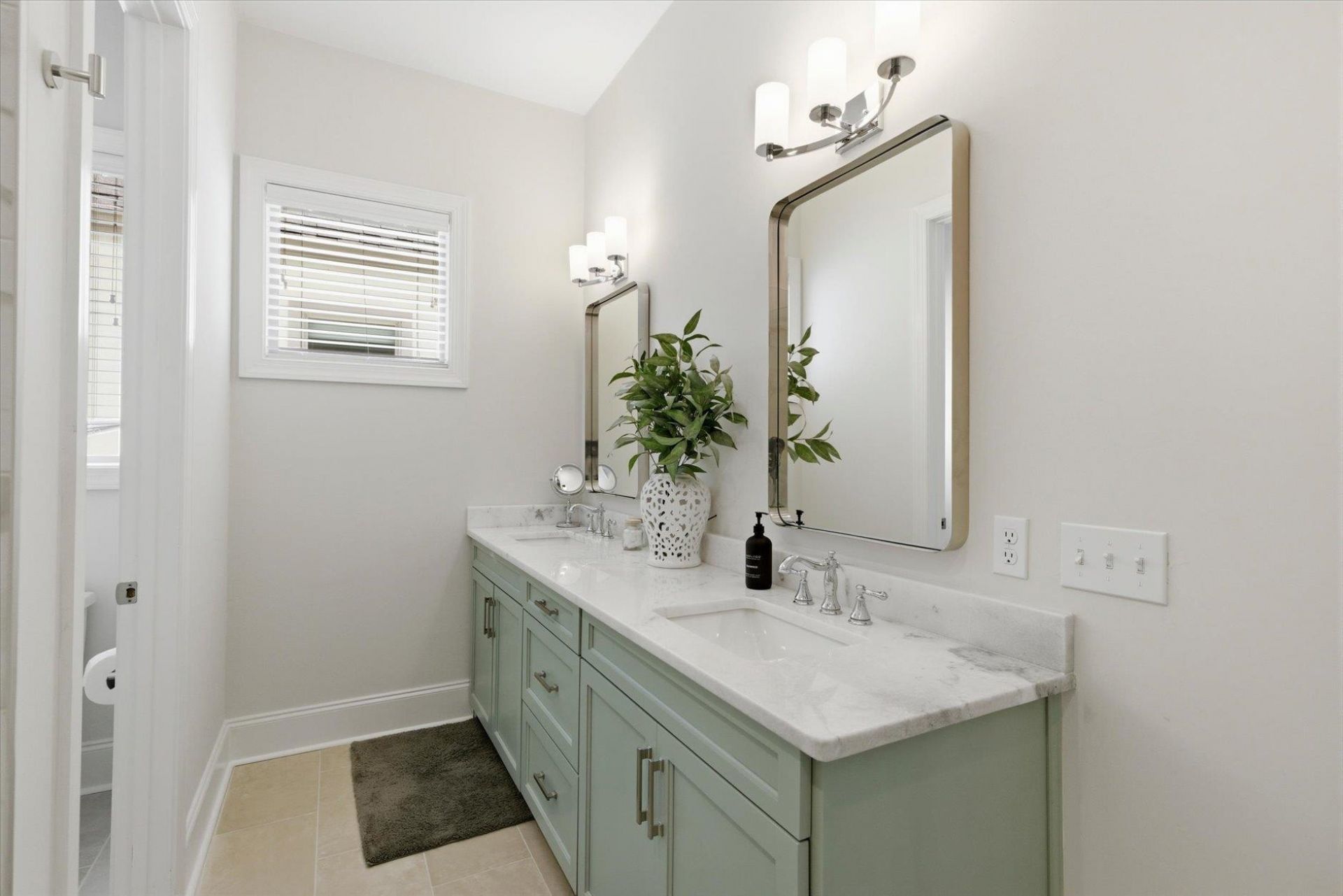 1242 N Adams Street, Tallahassee, FL 32303 Photo