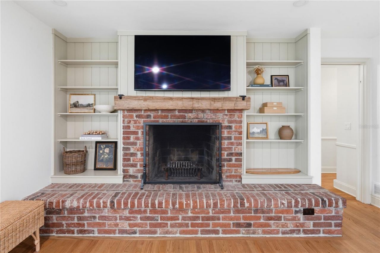 1884 Oakdale Lane N, Clearwater, FL 33764 Photo