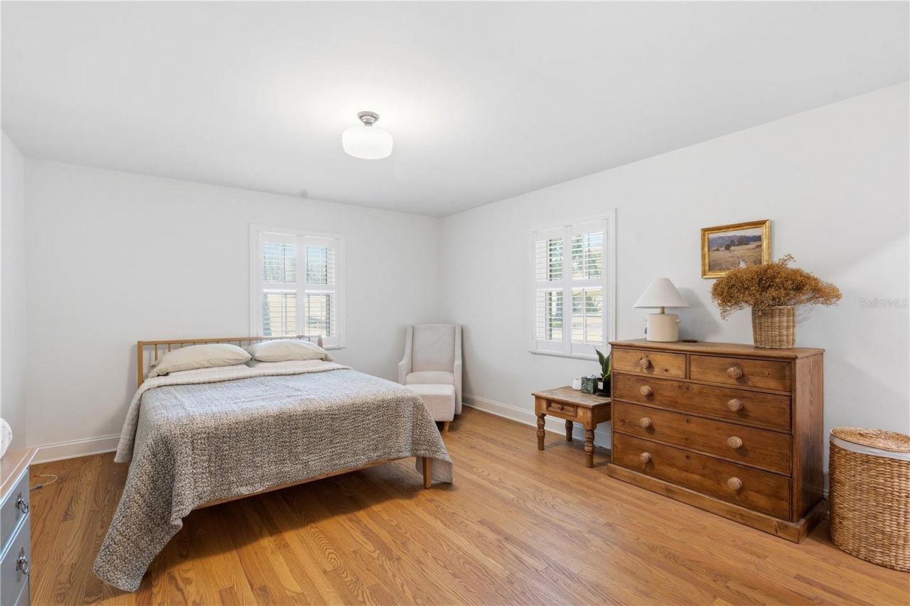 1884 Oakdale Lane N, Clearwater, FL 33764 Photo