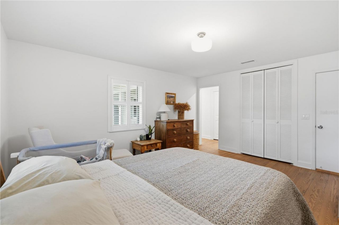 1884 Oakdale Lane N, Clearwater, FL 33764 Photo