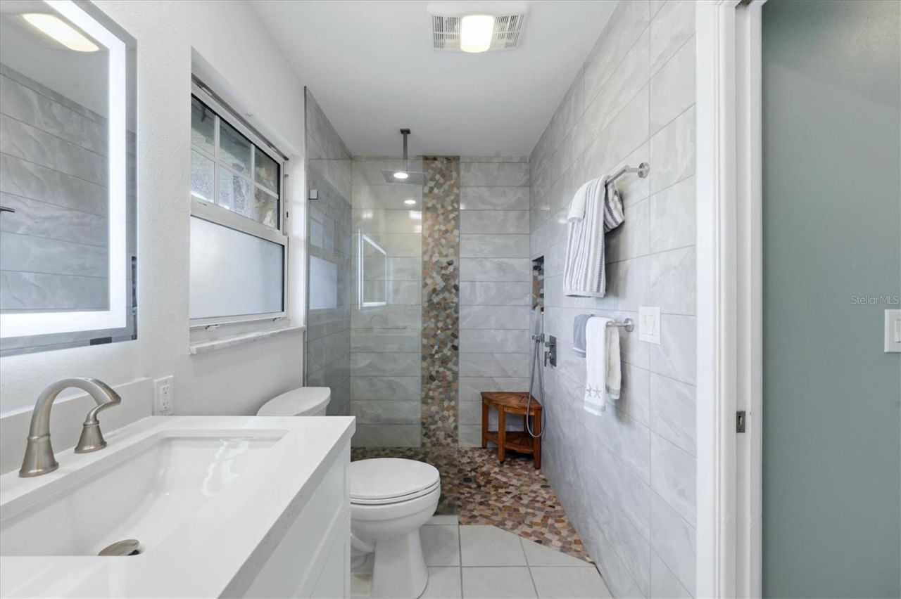 353 S Shore Drive, Osprey, FL 34229 Photo