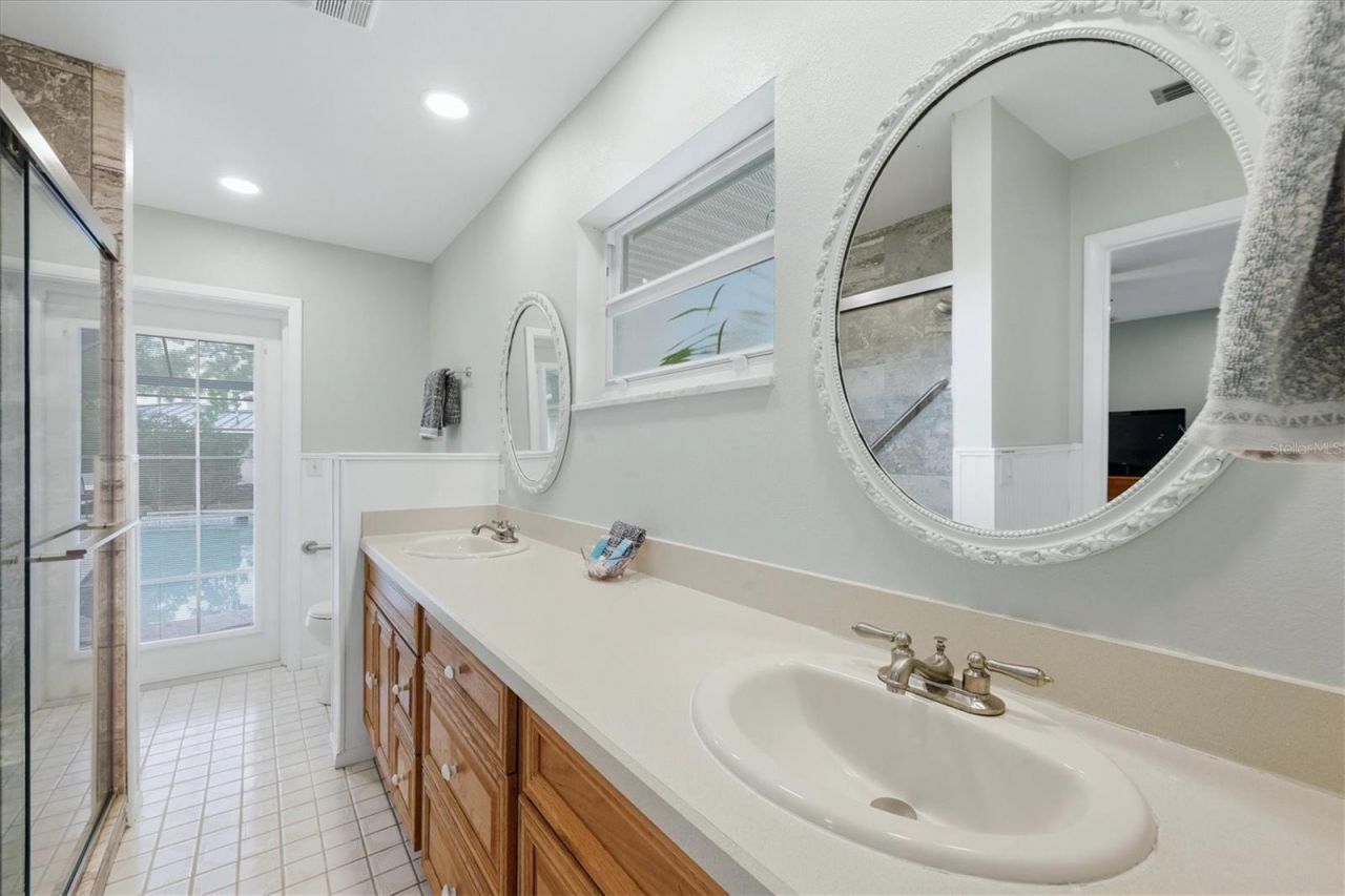 353 S Shore Drive, Osprey, FL 34229 Photo