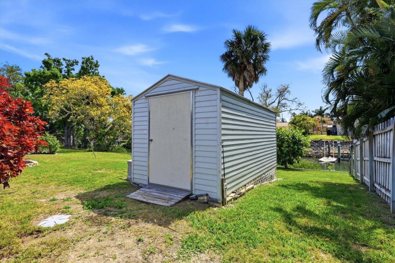 353 S Shore Drive, Osprey, FL 34229 Photo