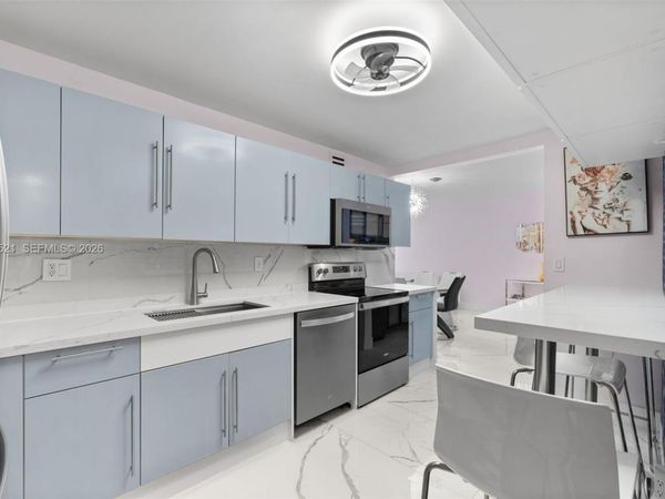 3000 S Ocean Dr, Unit 606, Hollywood, FL 33019