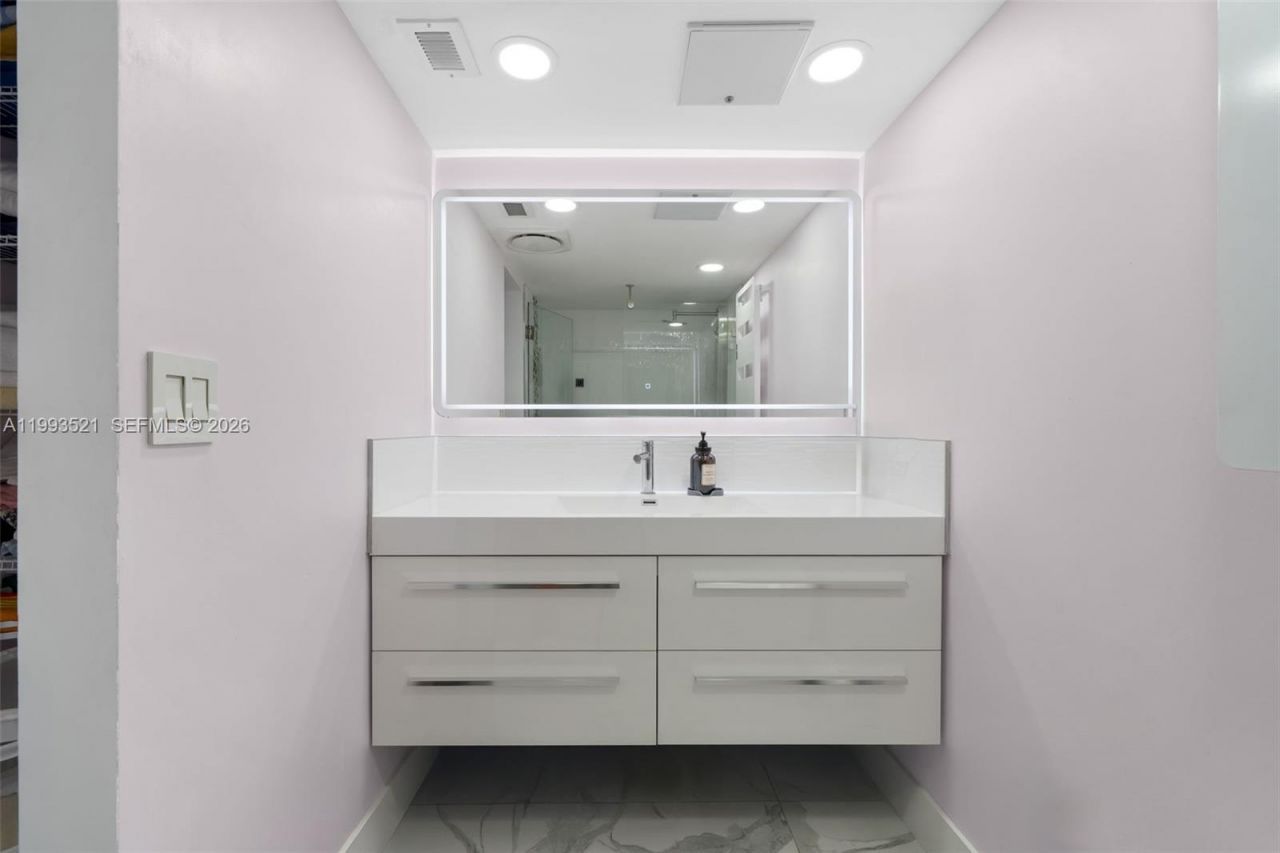 3000 S Ocean Dr, Unit 606, Hollywood, FL 33019 Photo