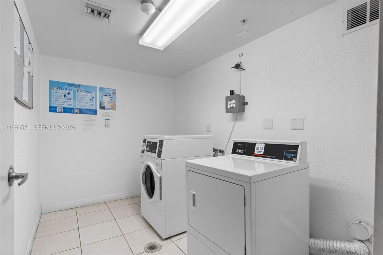 3000 S Ocean Dr, Unit 606, Hollywood, FL 33019 Photo