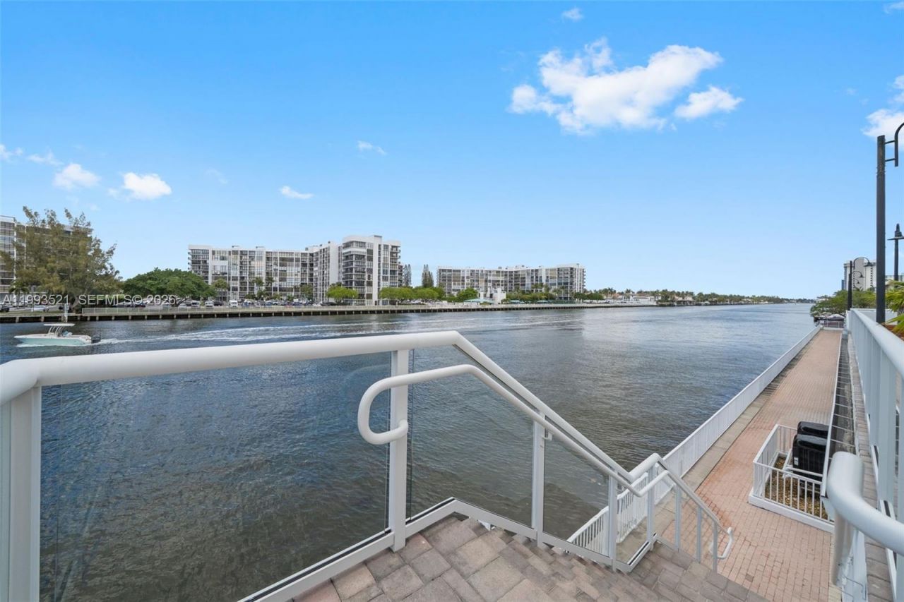 3000 S Ocean Dr, Unit 606, Hollywood, FL 33019 Photo