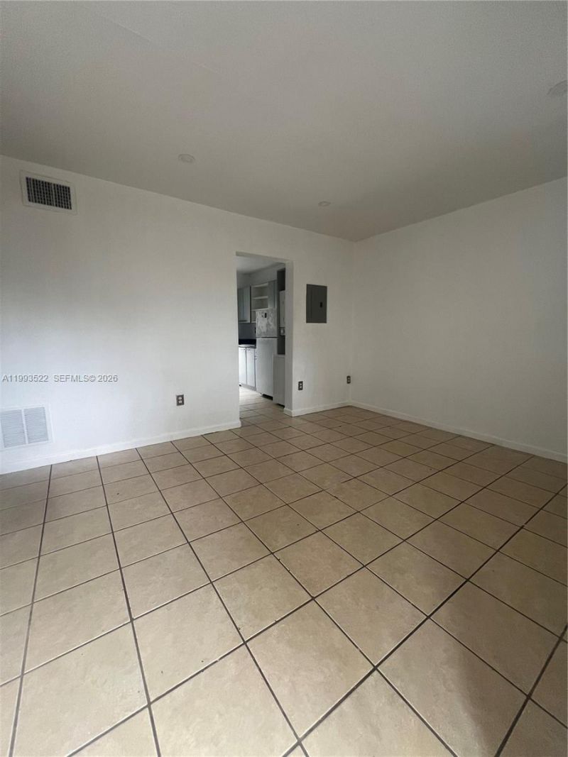 3680 Oak Ave , Unit 2, Miami, FL 33133 Photo