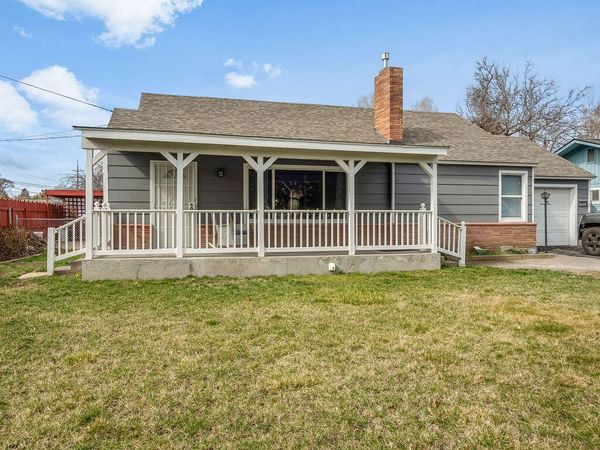 3854 Summers Lane, Klamath Falls, OR 97603